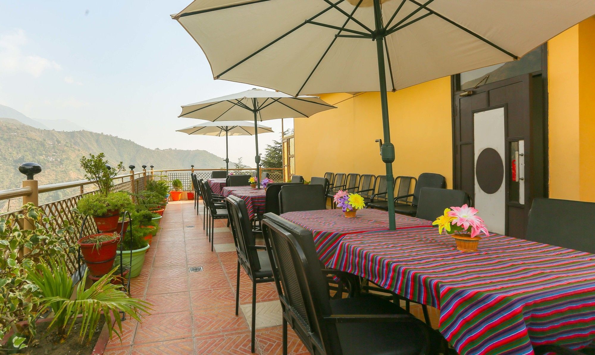 Hotel Moon Walk Residencia Dharamshala Exterior foto
