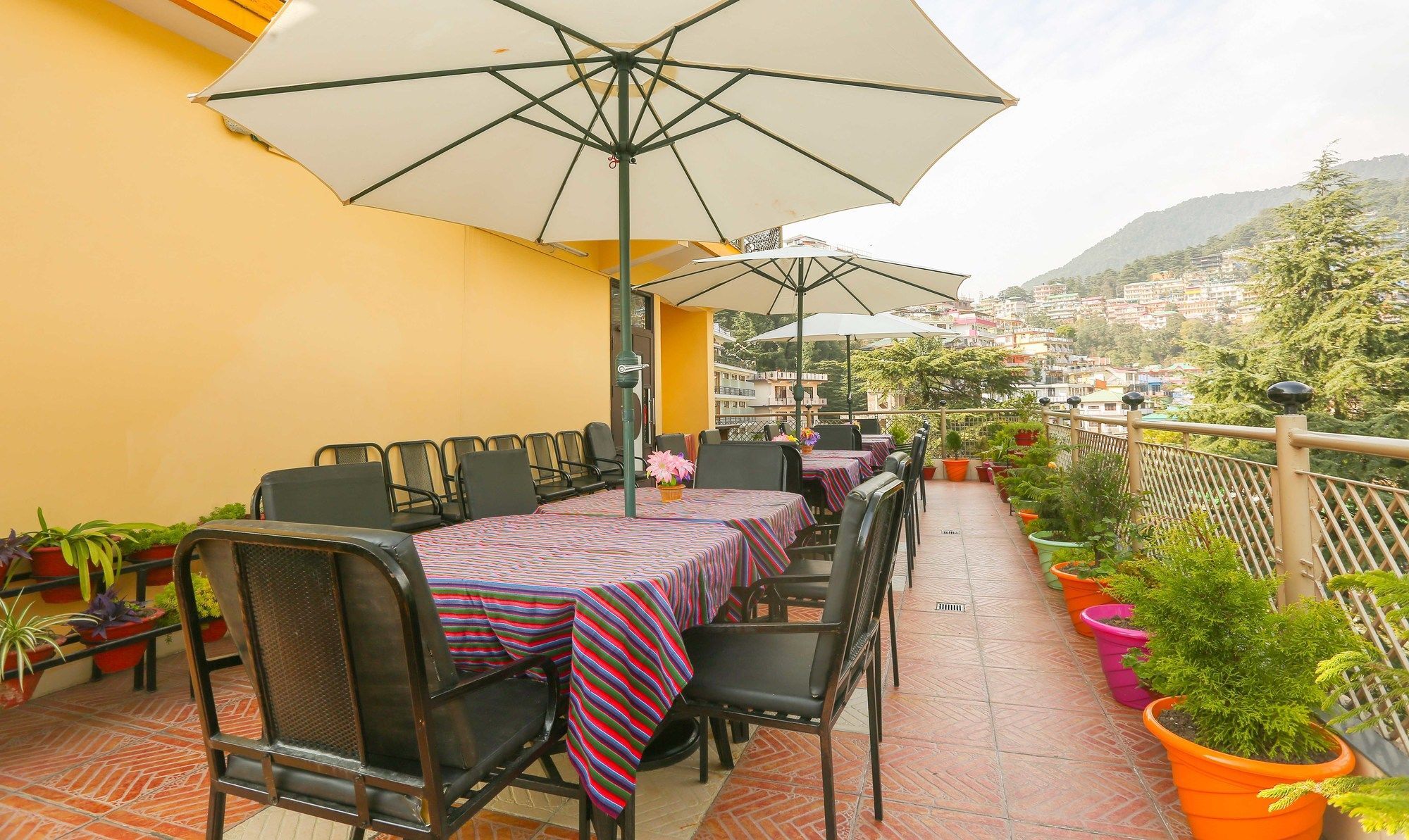 Hotel Moon Walk Residencia Dharamshala Exterior foto